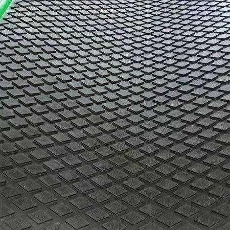 ACC09002Diamond lagging rubber sheet polymer NR or BR7